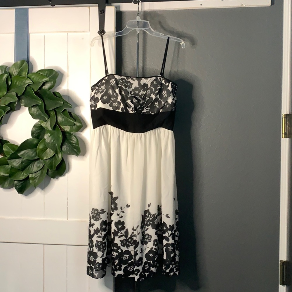 White House Black market dress